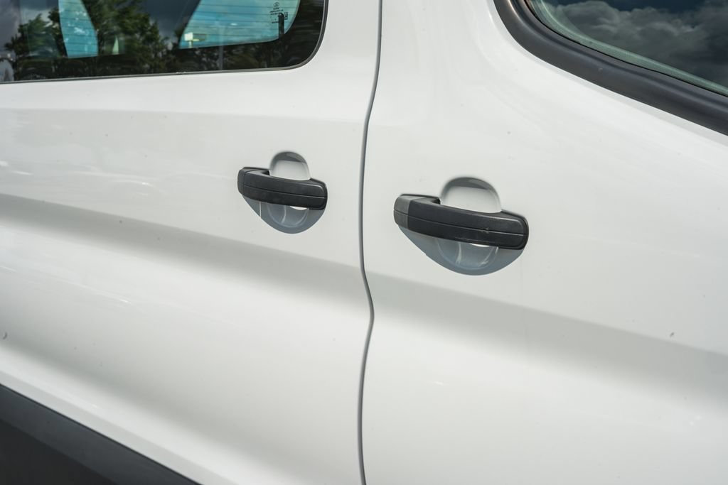 Certified 2025 Ford Transit 250 Low Roof w/ Exterior Upgrade Package RWD image 19