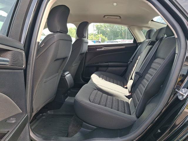 Certified 2018 Ford Fusion SE FWD image 10
