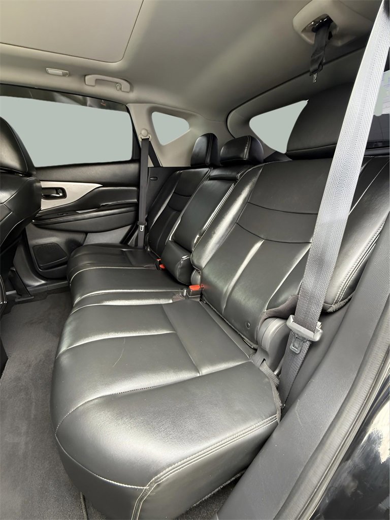 Used 2020 Nissan Murano SV w/ Premium Package image 21