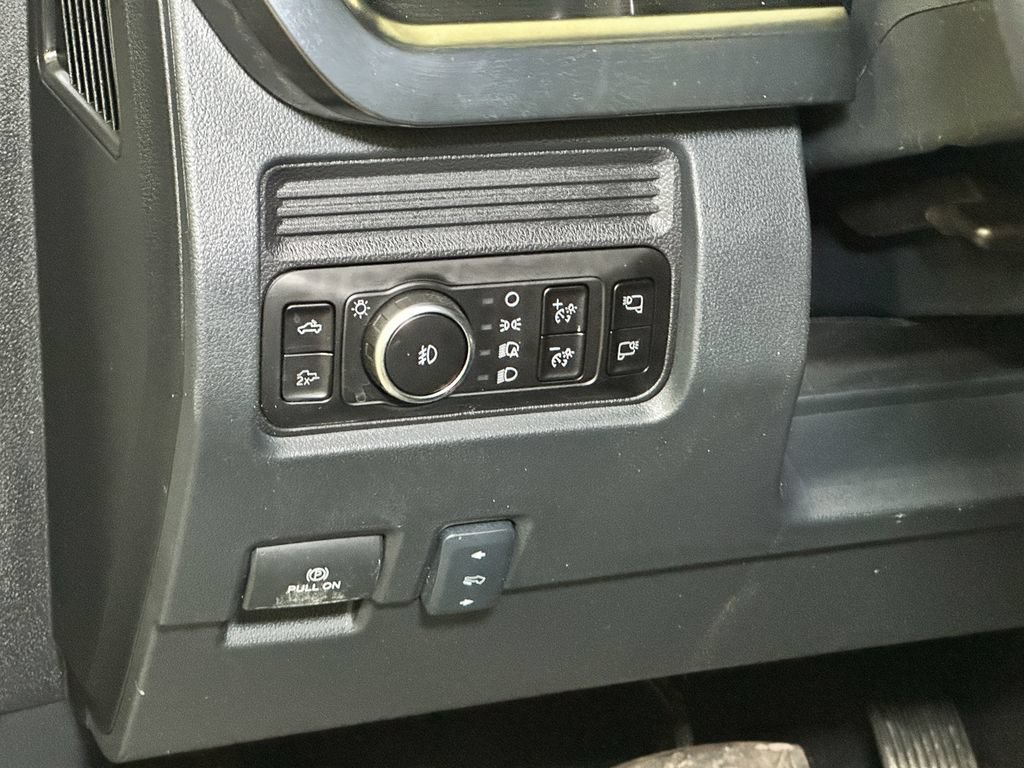 Certified 2026 Ford F250 Lariat w/ Lariat Ultimate Package AWD/4WD image 28