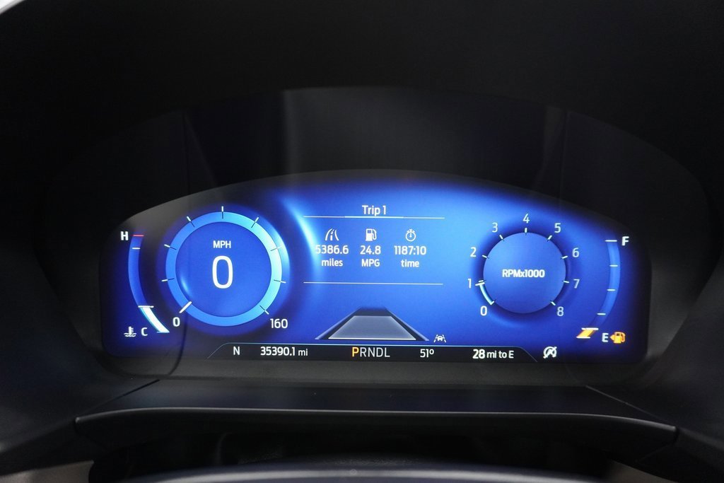 Certified 2022 Ford Escape Titanium image 11