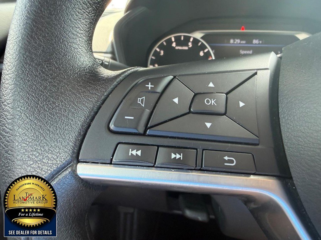 Used 2025 Nissan Altima 2.5 SV FWD image 10