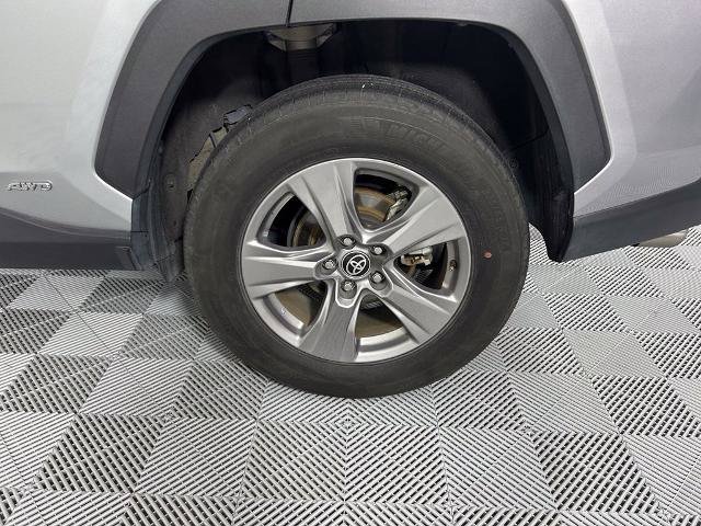 Used 2025 Toyota RAV4 XLE AWD/4WD image 20