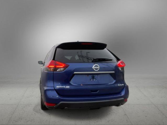 Used 2017 Nissan Rogue SV AWD/4WD image 8