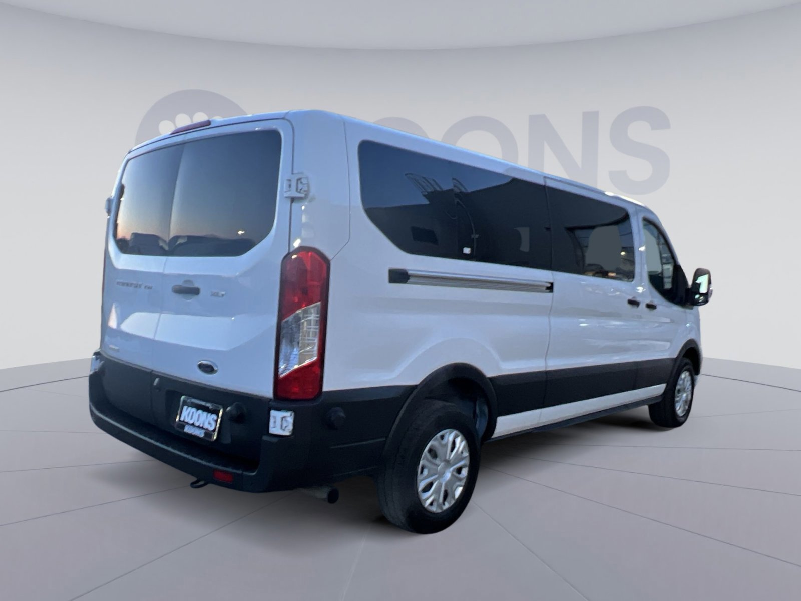 Certified 2024 Ford Transit 350 XLT image 5