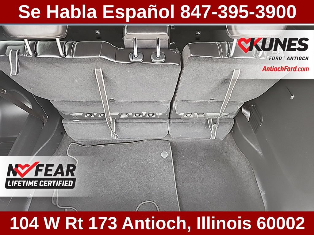 Used 2025 Chrysler Pacifica Select FWD image 44