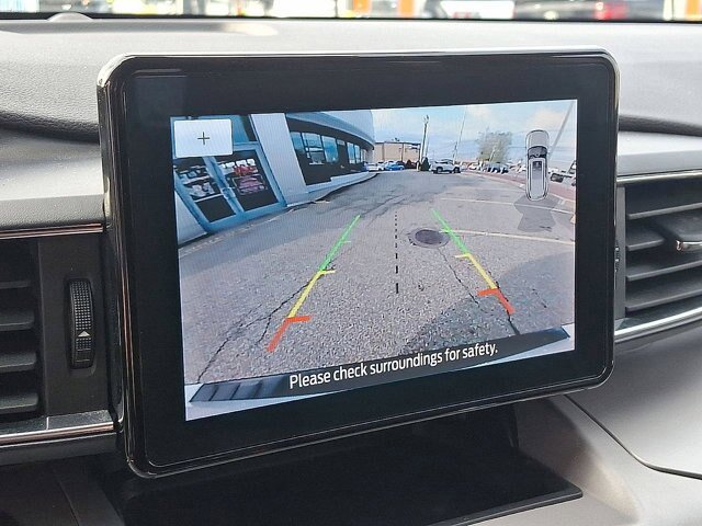 Certified 2023 Ford Explorer XLT w/ Equipment Group 202A AWD/4WD image 15
