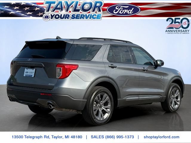 Certified 2023 Ford Explorer XLT w/ Equipment Group 202A AWD/4WD image 3