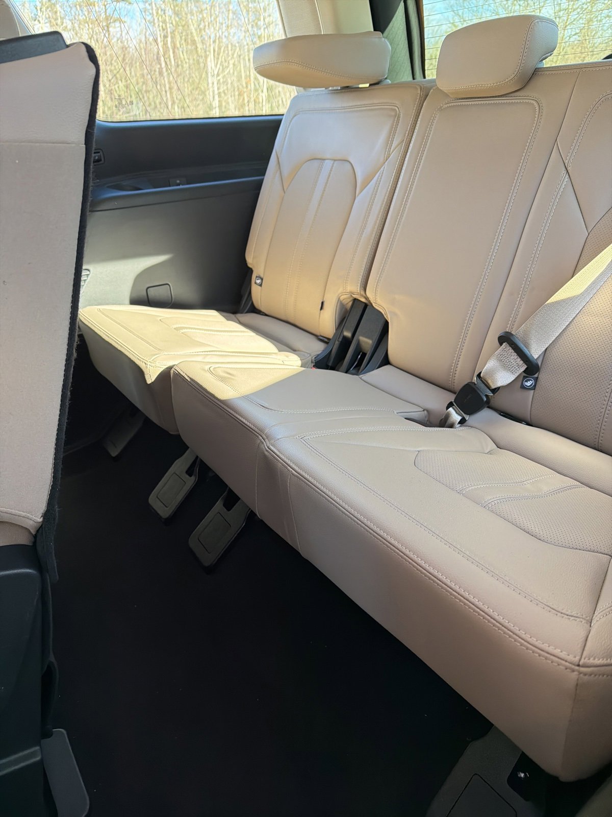 Certified 2024 Ford Expedition Limited image 16