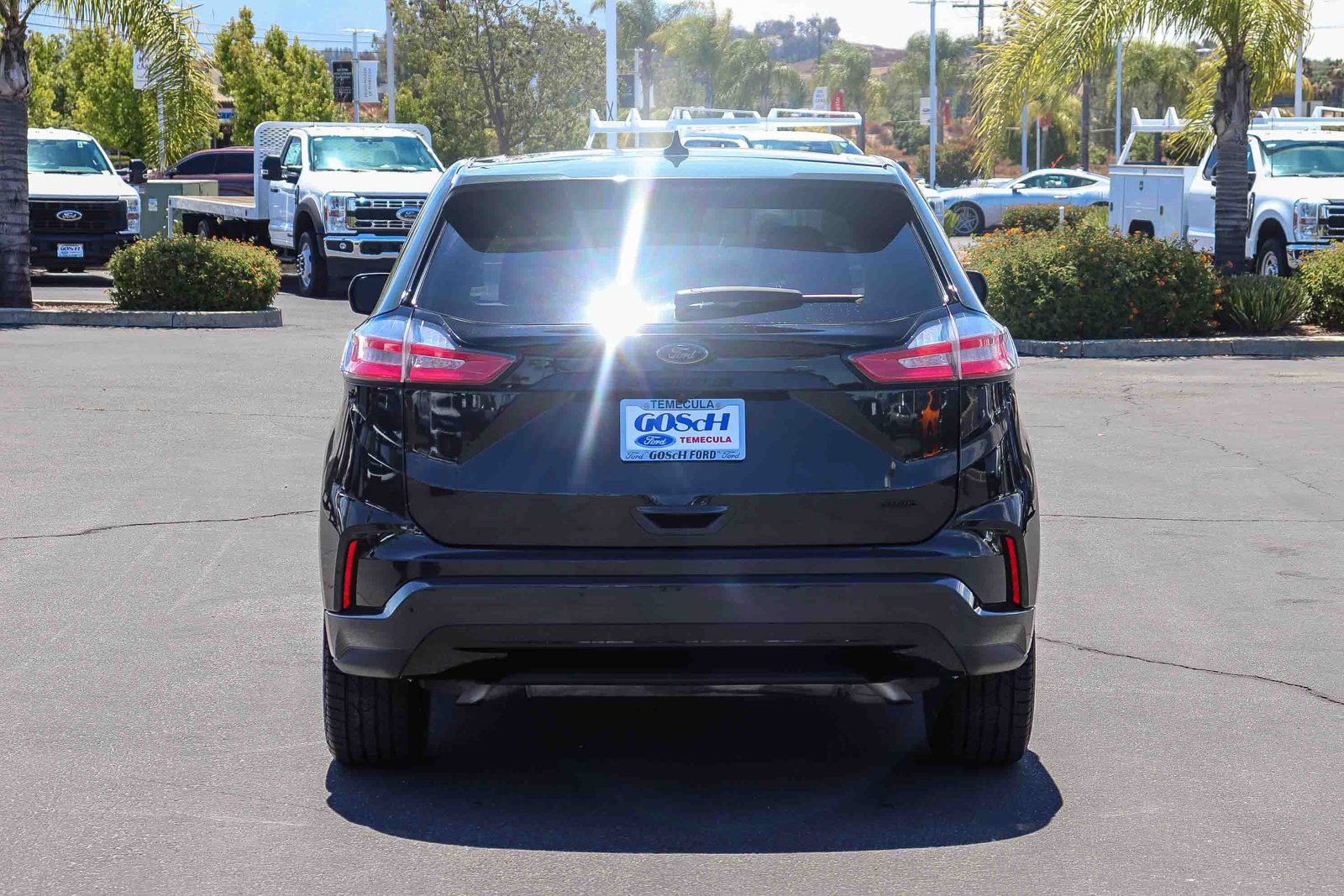 Certified 2023 Ford Edge SE w/ Black Appearance Package AWD/4WD image 5