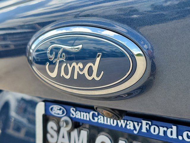 Certified 2018 Ford Escape SEL w/ Ford Safe & Smart Package FWD image 11