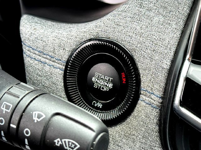 Used 2024 Jeep Compass Latitude AWD/4WD image 18