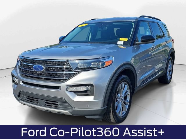 Certified 2023 Ford Explorer XLT w/ Equipment Group 202A AWD/4WD image 9