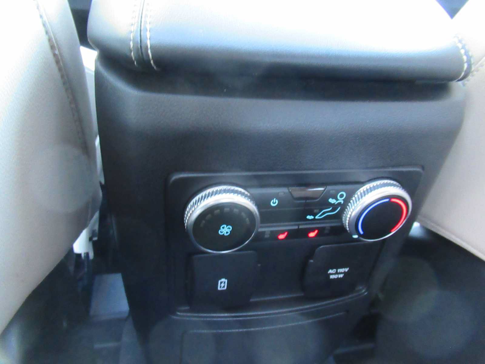Certified 2023 Ford Explorer Limited w/ Limited Technology Package AWD/4WD image 19