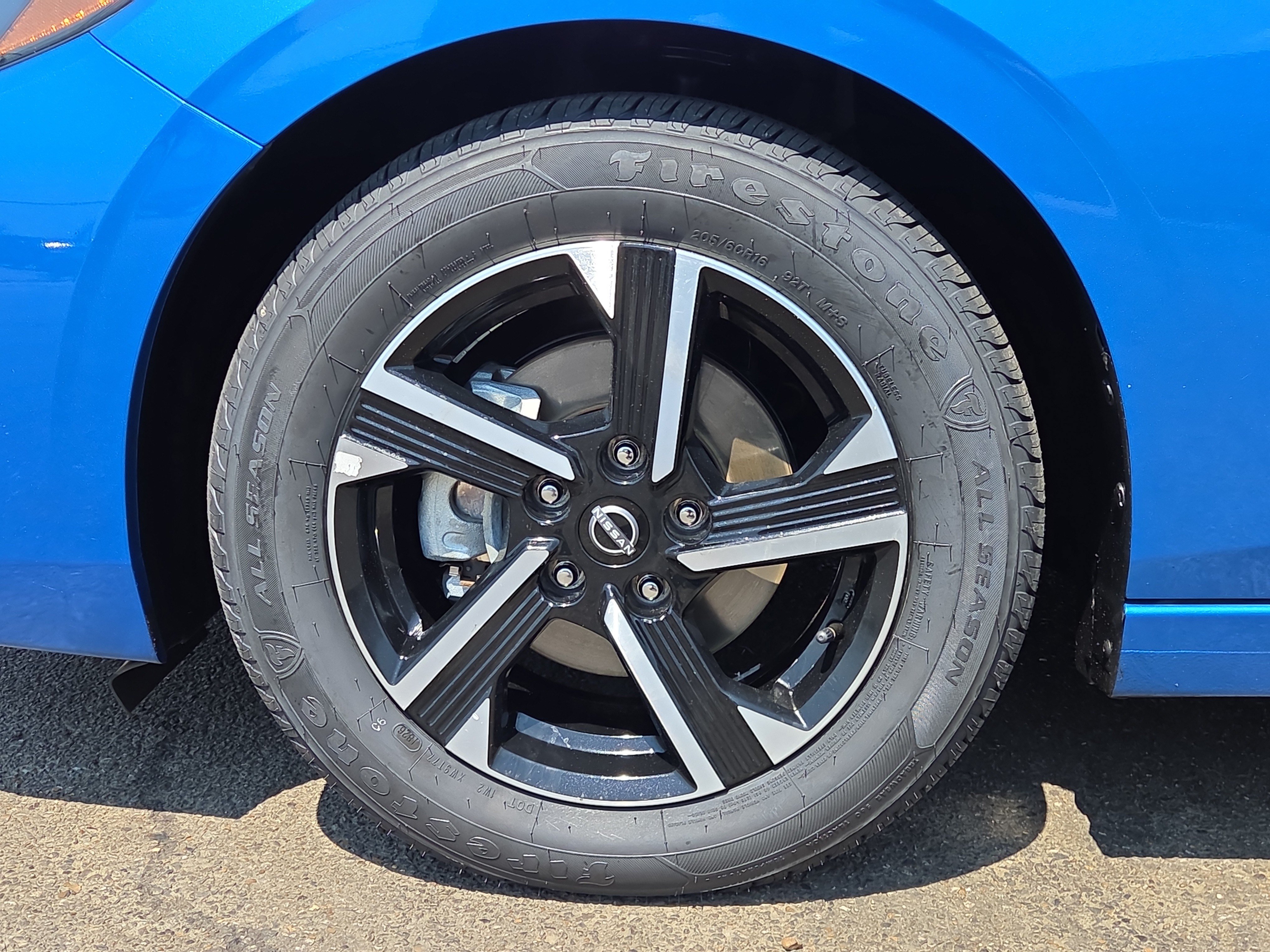 Used 2024 Nissan Sentra SV FWD image 9