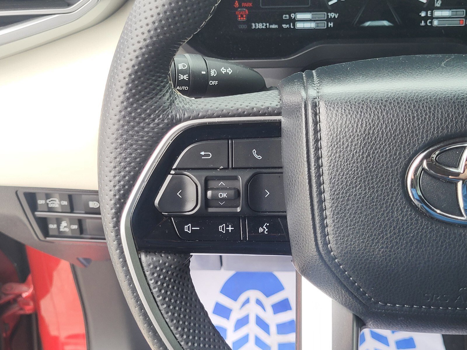 Used 2024 Toyota Sequoia Capstone image 28