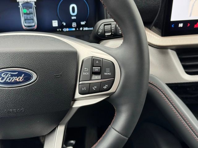 Certified 2025 Ford Explorer Active AWD/4WD image 31