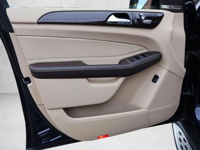 Used 2018 Mercedes-Benz GLS 450 4MATIC image 11