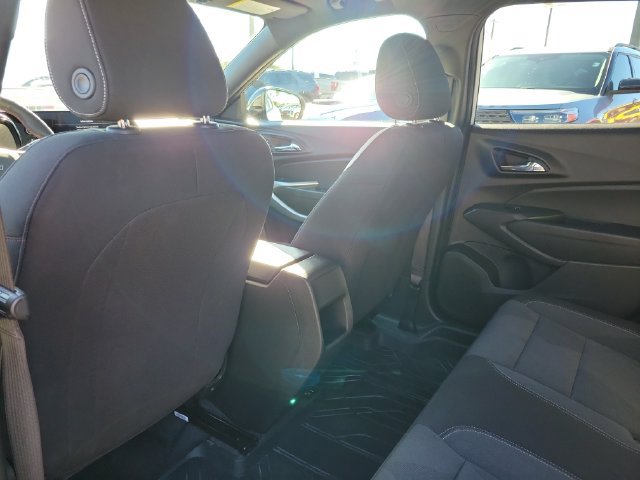 Used 2026 Chevrolet Trax RS w/ Sunroof Package FWD image 15