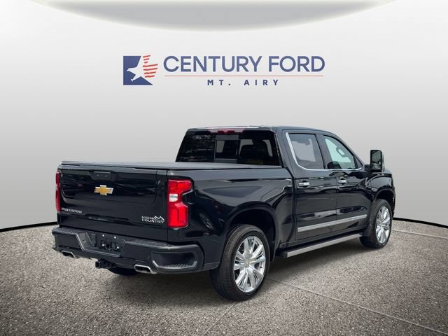 Used 2024 Chevrolet Silverado 1500 High Country w/ High Country Premium Package AWD/4WD image 2