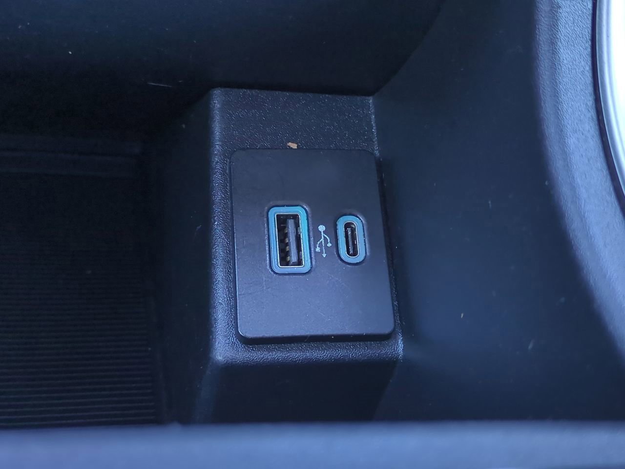 Certified 2022 Ford Edge SEL image 21