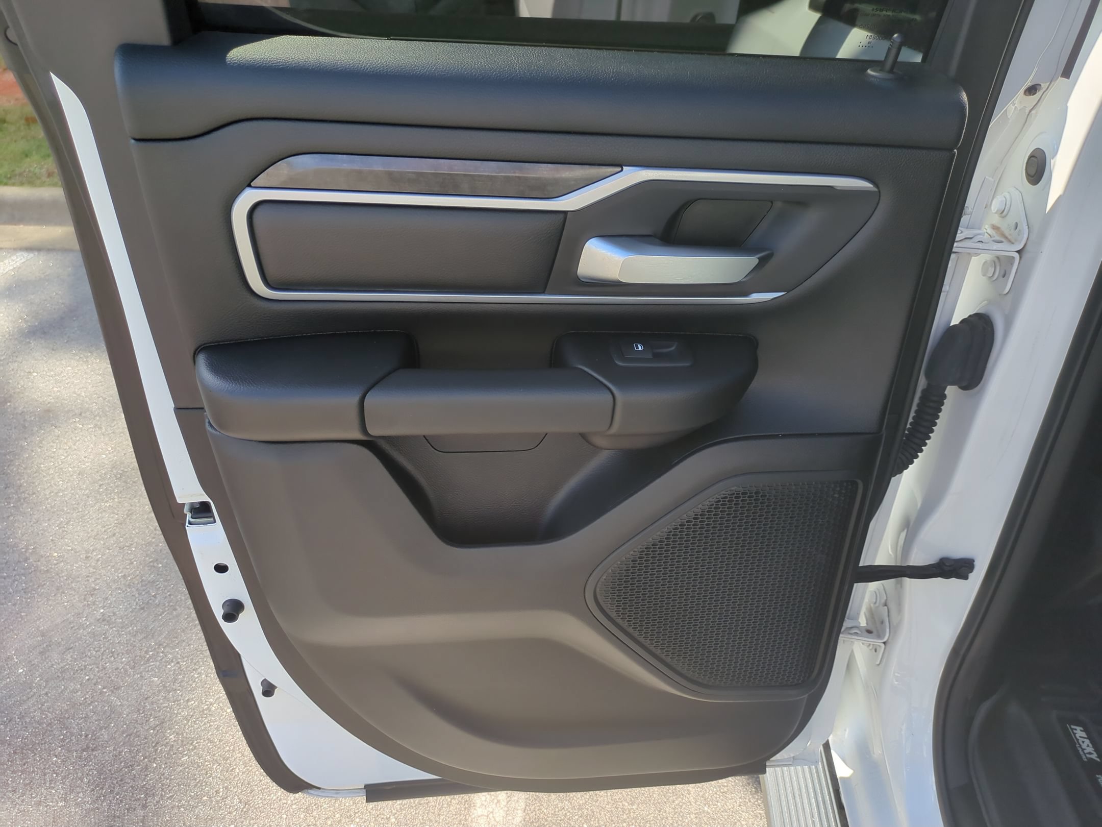 Used 2020 RAM 1500 Big Horn RWD image 34