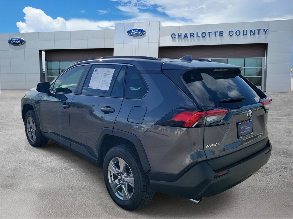 Used 2023 Toyota RAV4 XLE w/ Convenience Package image 3