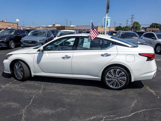 Used 2024 Nissan Altima 2.5 SL AWD/4WD image 6