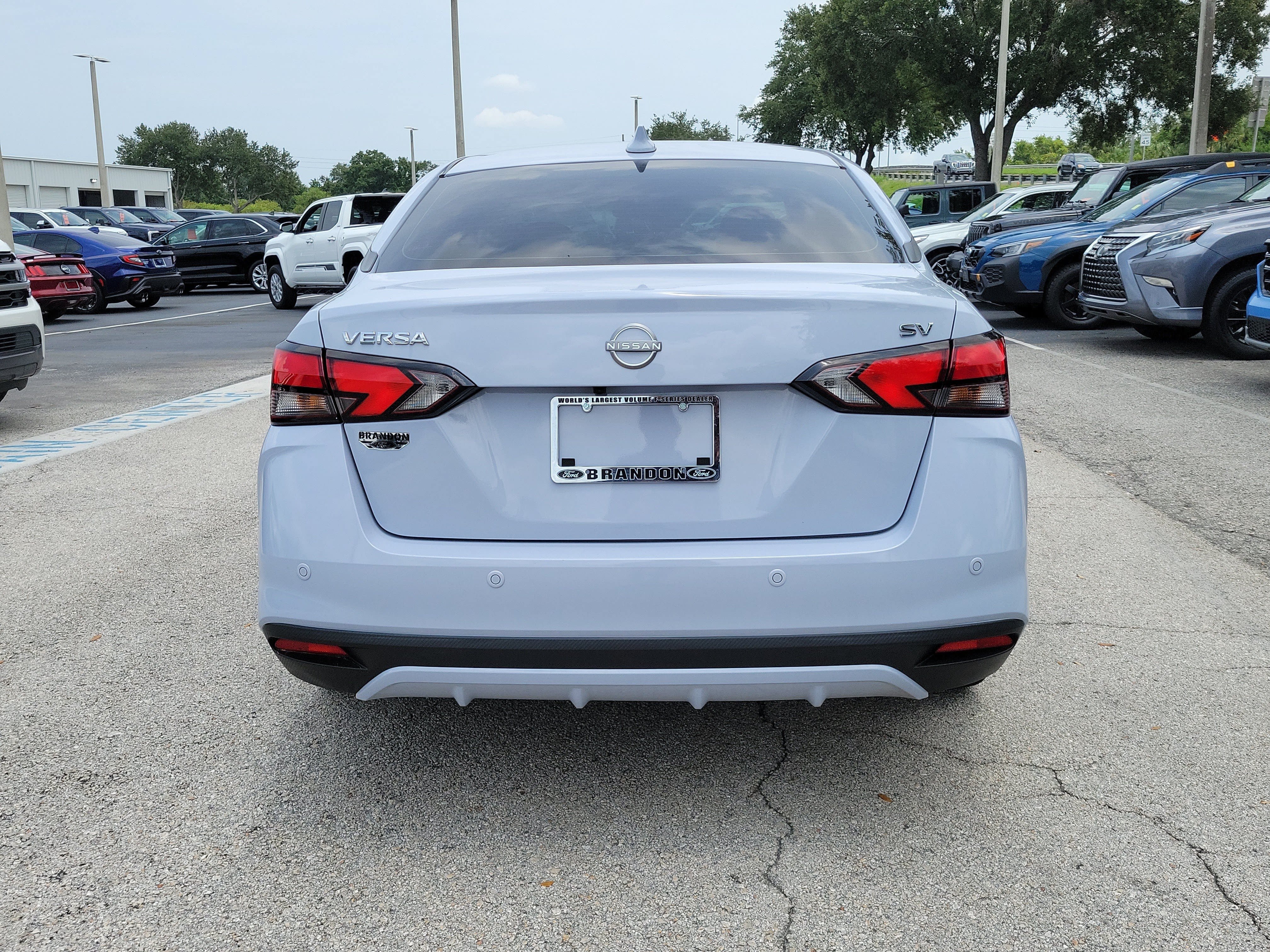 Used 2024 Nissan Versa SV w/ Trunk Package FWD image 7