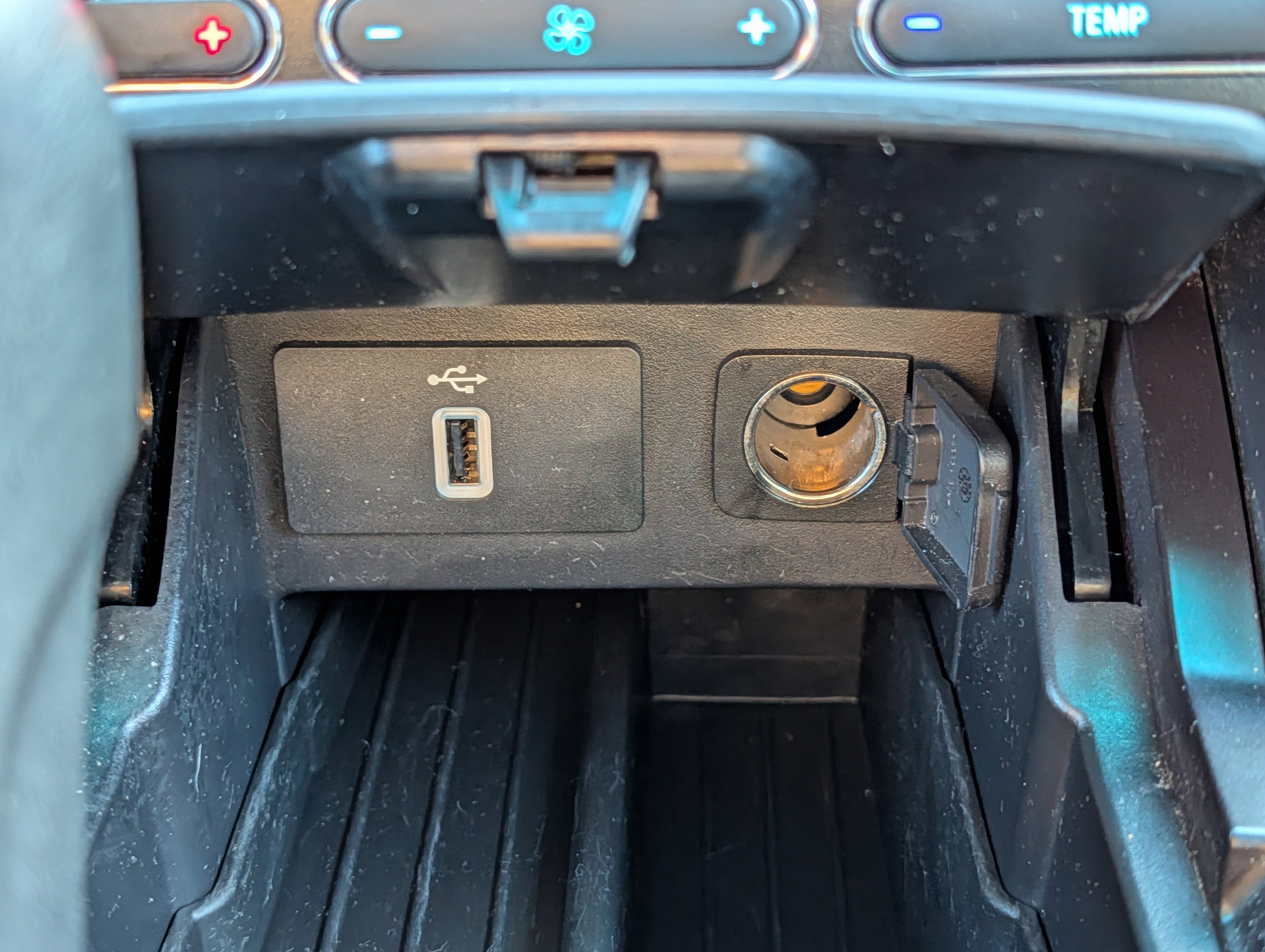 Certified 2017 Ford Explorer Limited w/ Equipment Group 303A image 34