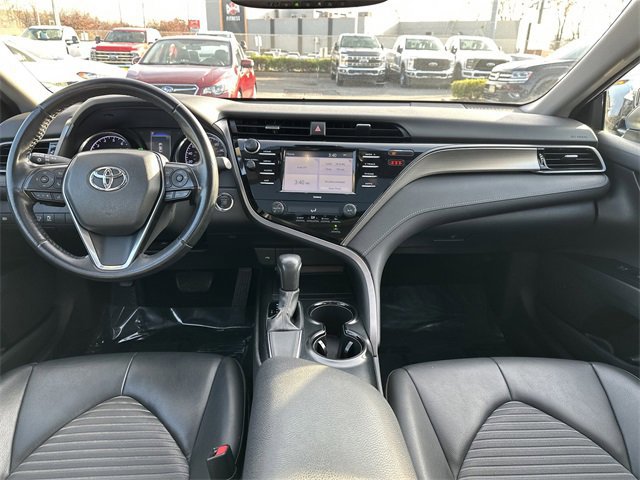 Used 2020 Toyota Camry SE image 16