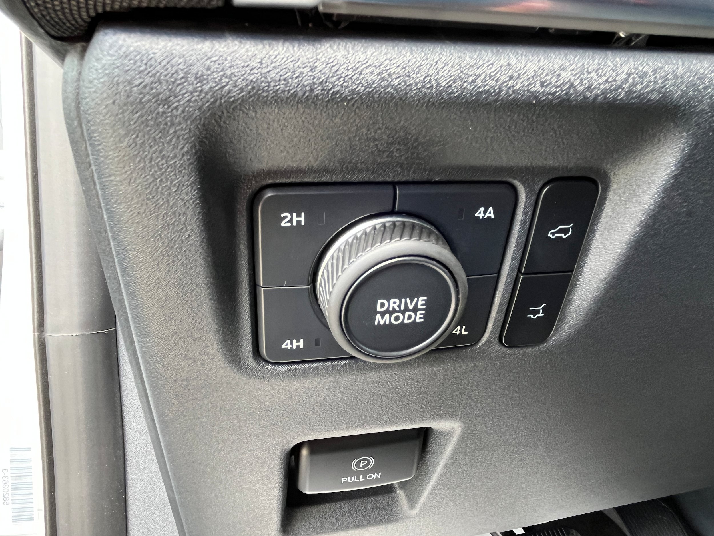 Certified 2025 Ford Expedition Platinum AWD/4WD image 19