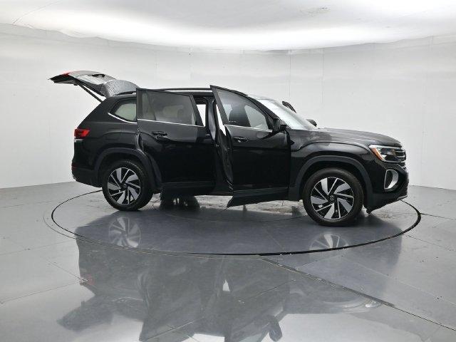 Used 2025 Volkswagen Atlas SE FWD image 53