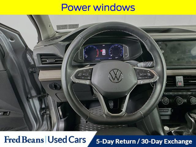 Used 2022 Volkswagen Taos SEL image 16