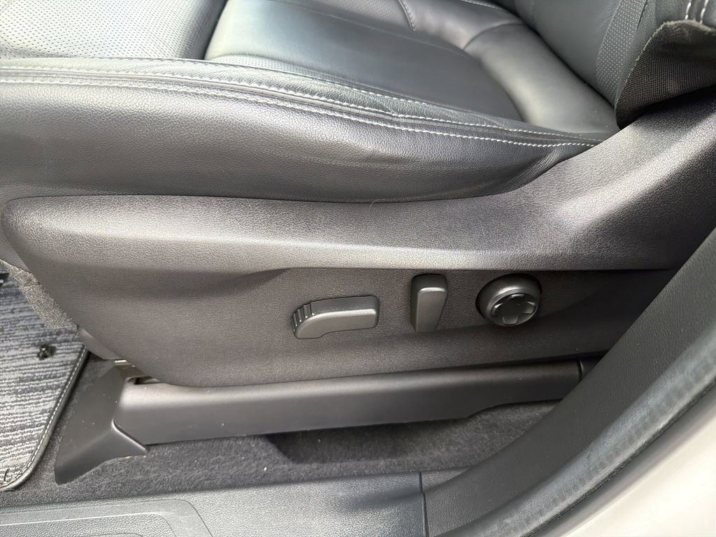 Used 2023 Subaru Ascent Limited w/ Technology Package image 21