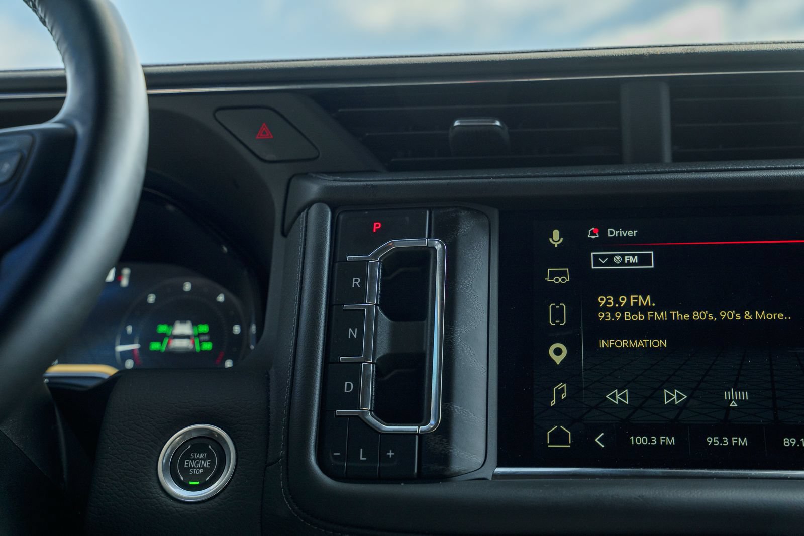 Used 2023 GMC Yukon XL Denali RWD image 42