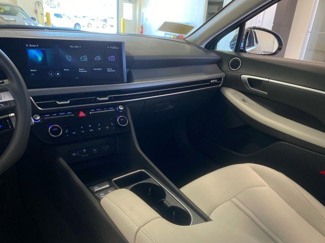 Used 2024 Hyundai Sonata SEL FWD image 12