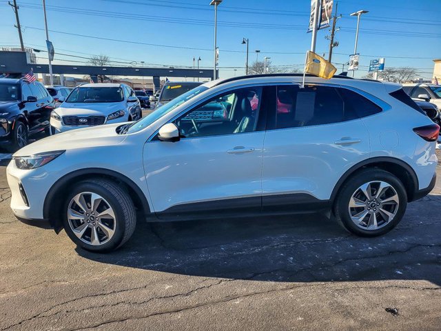 Certified 2024 Ford Escape Platinum image 2