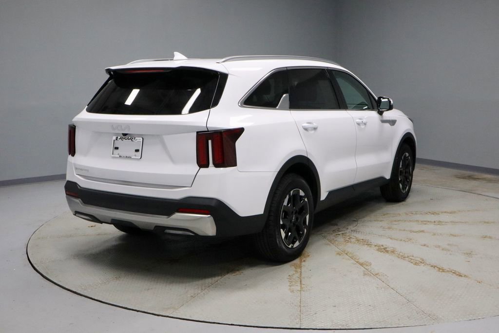 Used 2025 Kia Sorento S w/ Panoramic Sunroof Package image 5