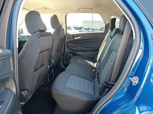 Certified 2024 Ford Edge SE w/ Black Appearance Package image 10