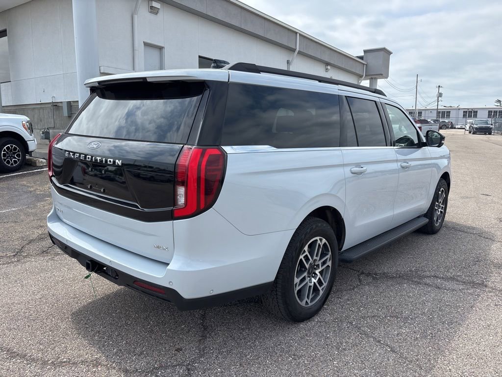 Certified 2025 Ford Expedition Max Active AWD/4WD image 7