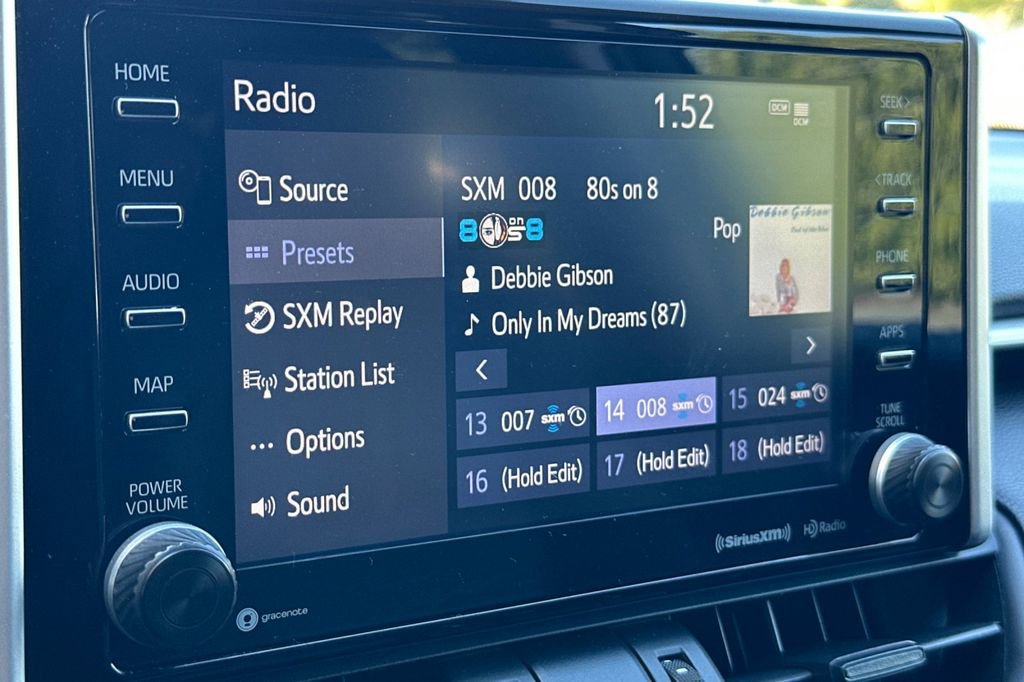 Used 2020 Toyota RAV4 Adventure AWD/4WD image 17