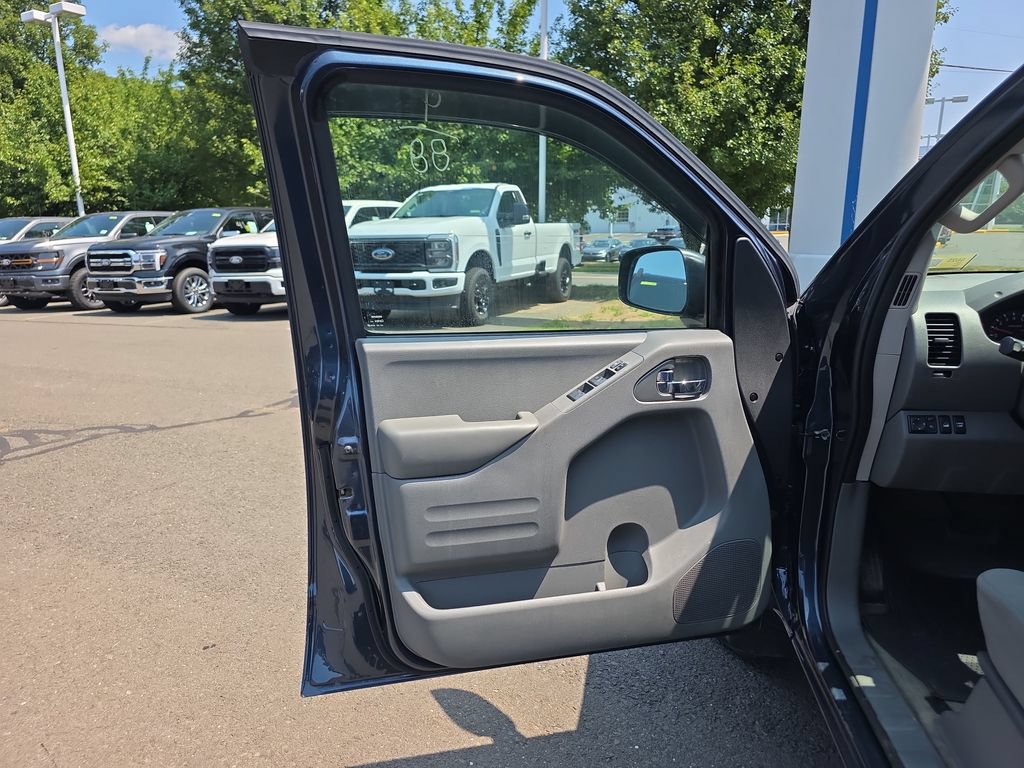 Used 2017 Nissan Frontier SV AWD/4WD image 20