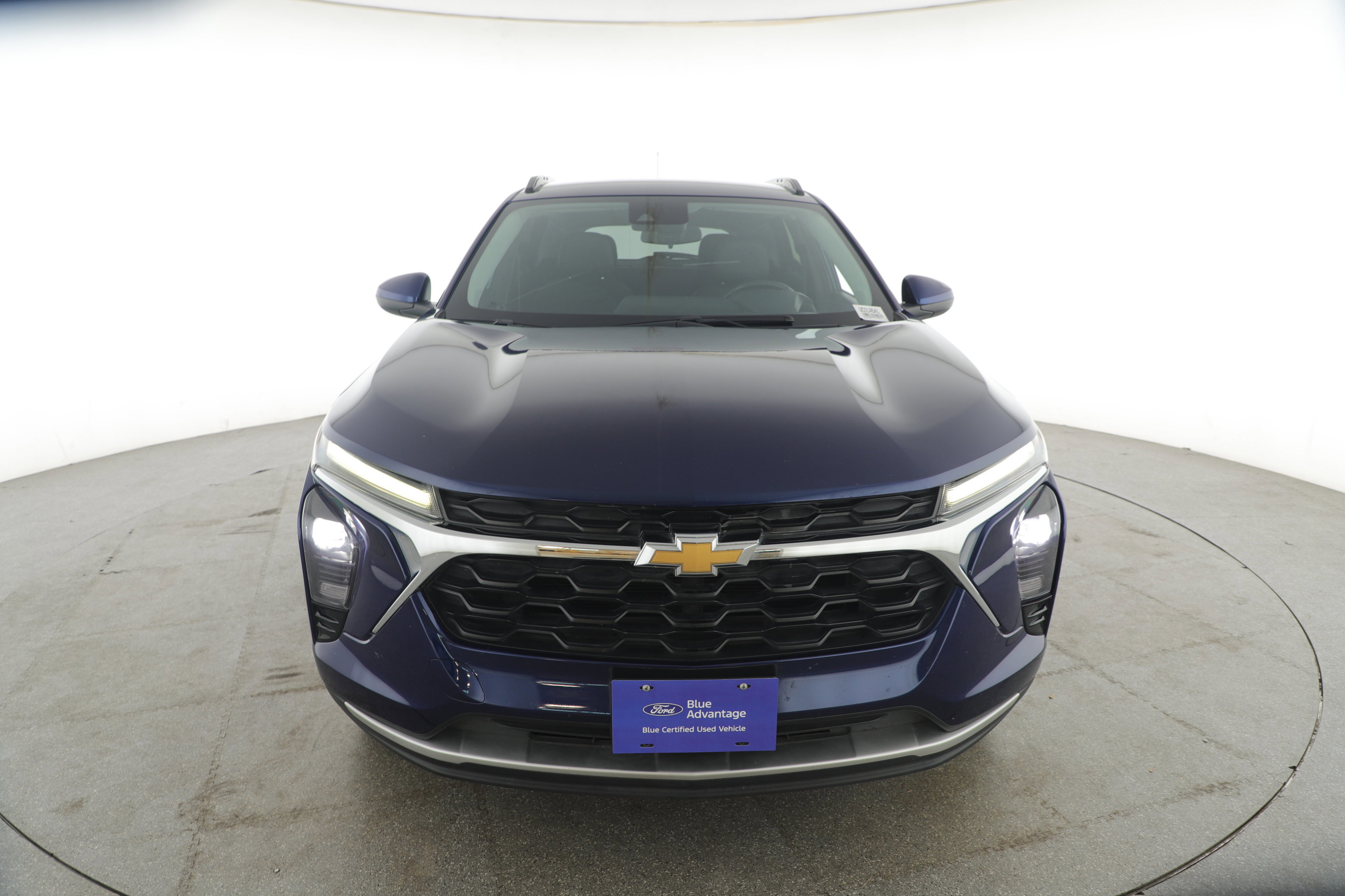 Used 2024 Chevrolet Trax LT w/ Driver Confidence Package image 4