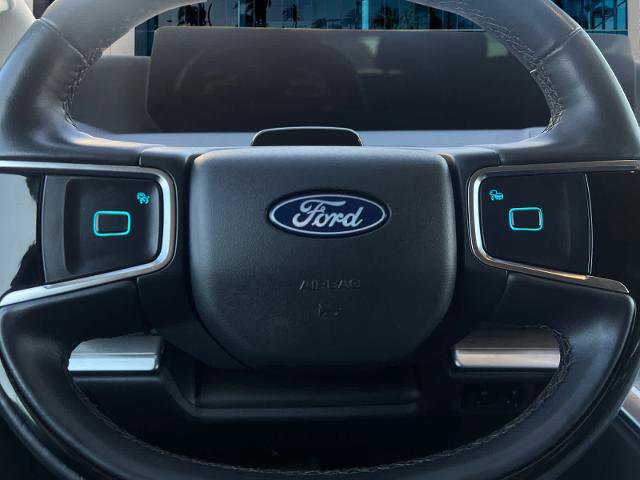 Certified 2025 Ford Expedition Platinum w/ Driver's Package AWD/4WD image 11