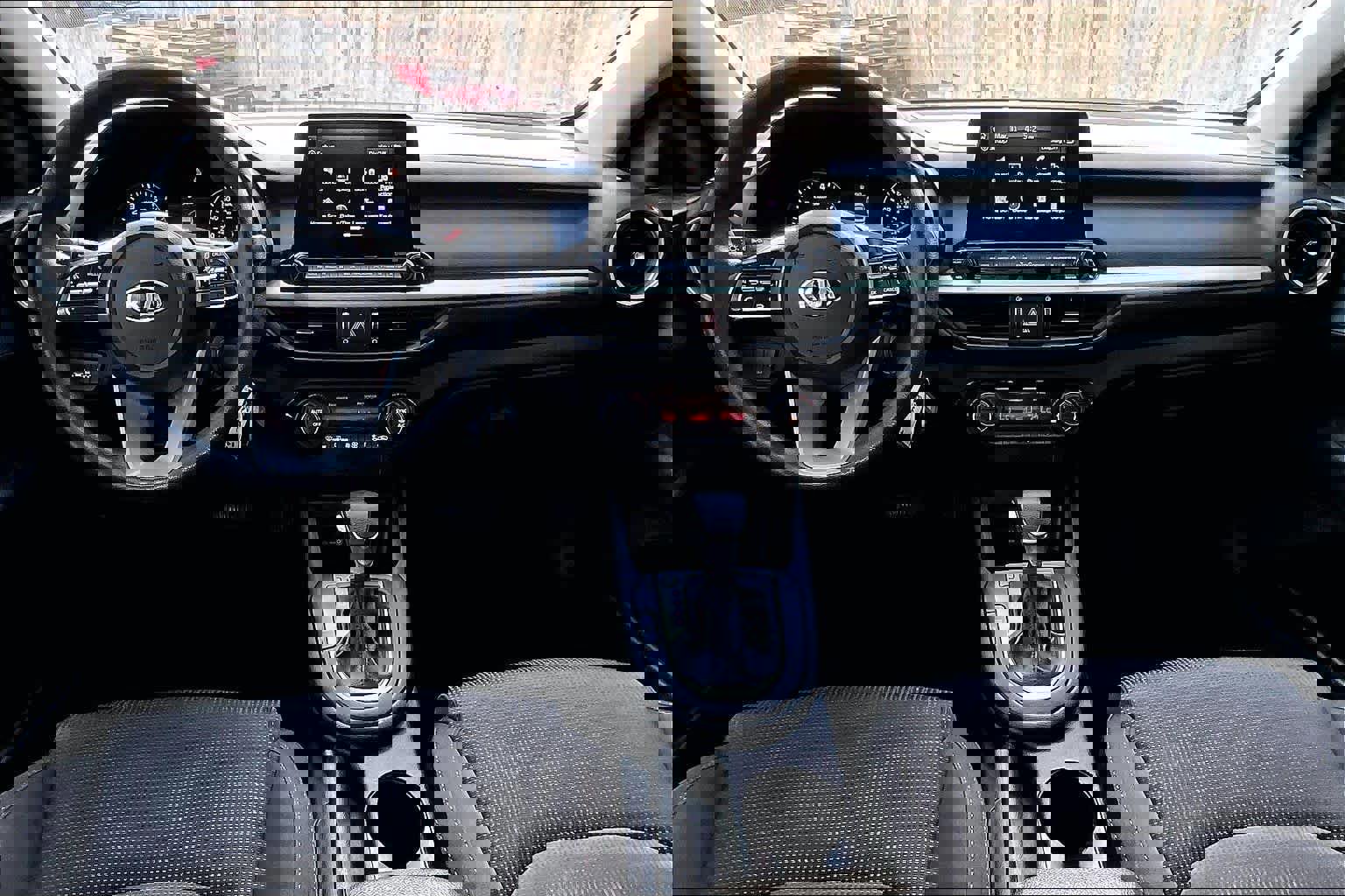 Used 2019 Kia Forte LXS FWD image 18