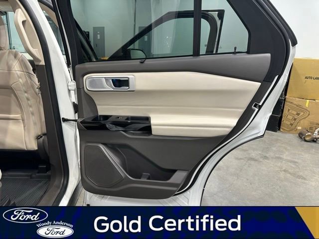 Certified 2022 Ford Explorer Platinum w/ Equipment Group 601A image 30