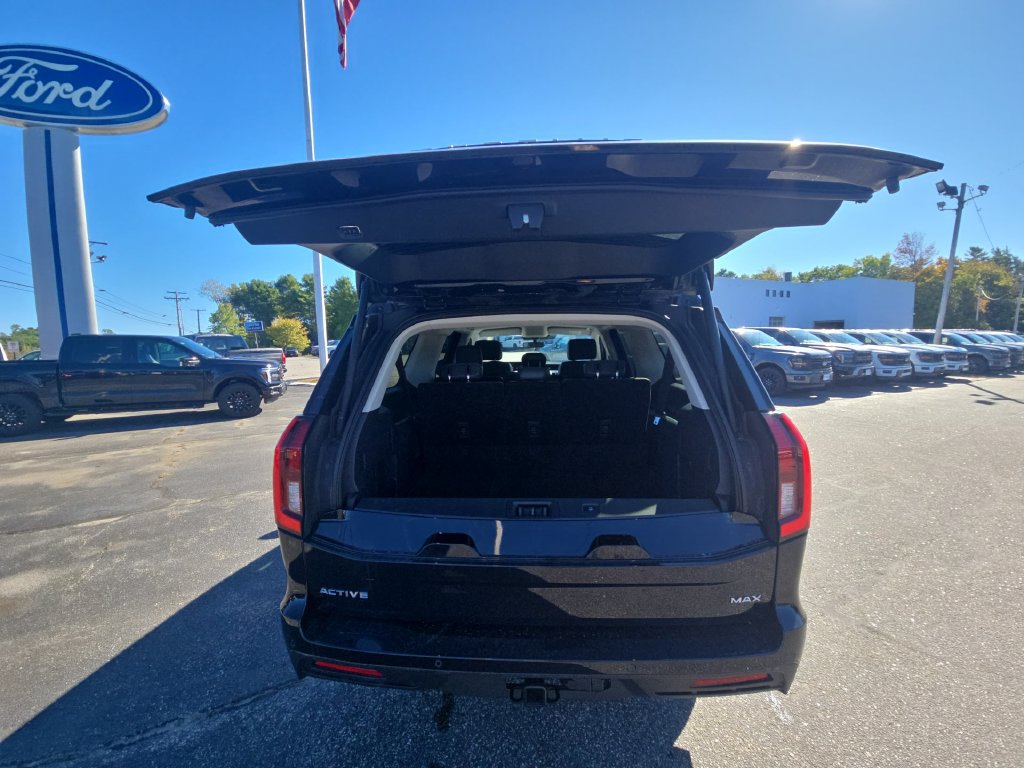 Certified 2026 Ford Expedition Max Active AWD/4WD image 3