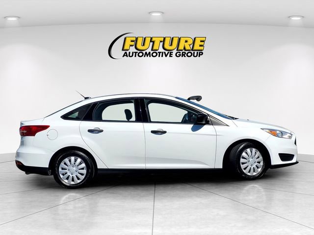 Certified 2017 Ford Focus S FWD image 3