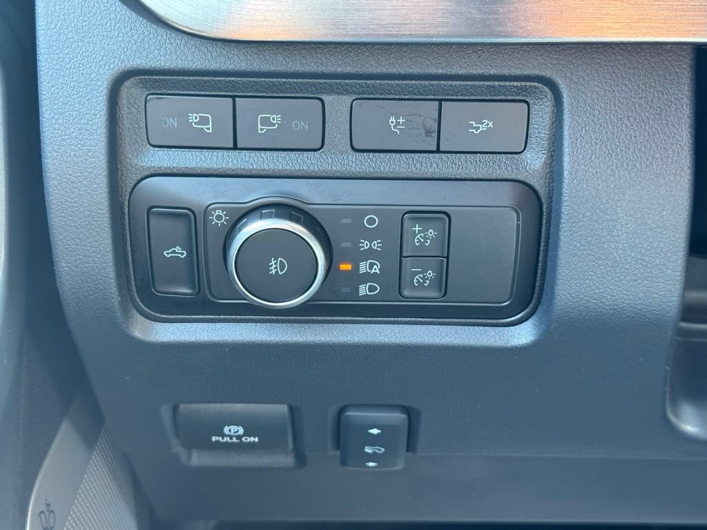 Certified 2023 Ford F450 Lariat w/ Lariat Ultimate Package AWD/4WD image 19